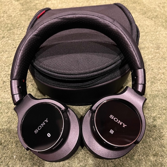 Sony MDR-ZX750DC Wireless Noise-Canceling - Picture 1 of 9